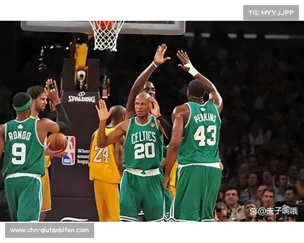 NBA总决赛激烈对决谁将最终捧起象征荣耀的奥布莱恩杯 NBA总决赛激烈对决谁将最终捧起象征荣耀的奥布莱恩杯